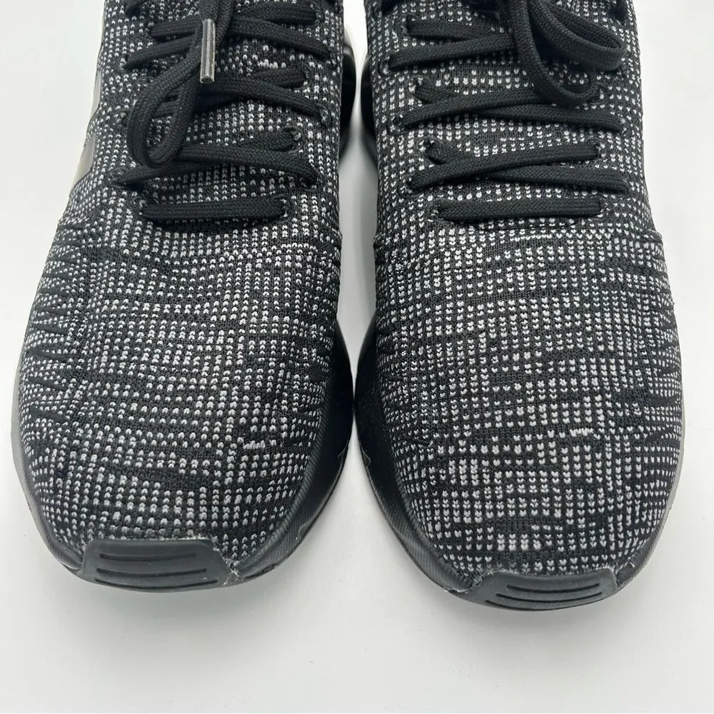 NWOB Adidas Swift Run 22 J Black/ Grey Unisex US Size 6.5